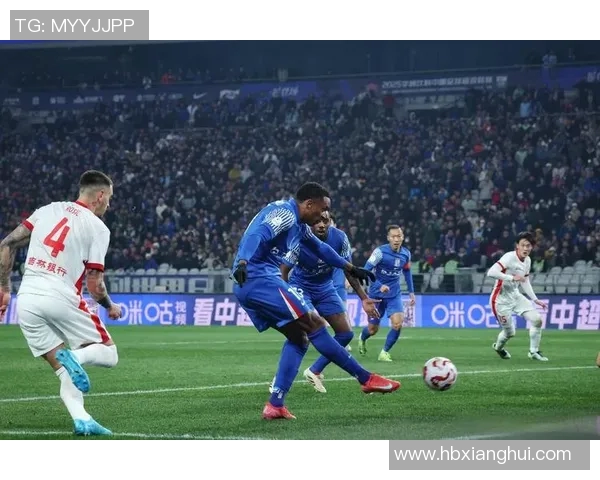 聚焦国内足球明星的成长与梦想深度访谈节目