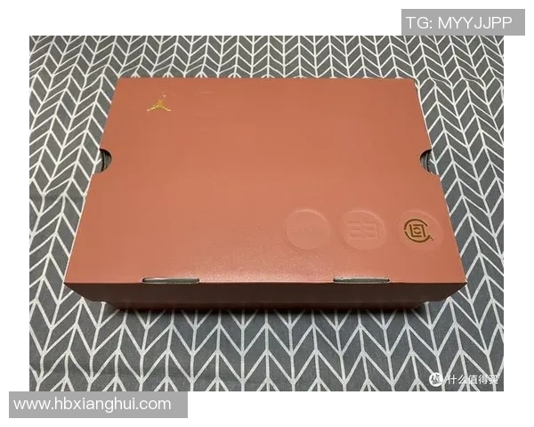 篮球明星意外捡到钱包瞬间引发热议网友纷纷点赞称其为真英雄