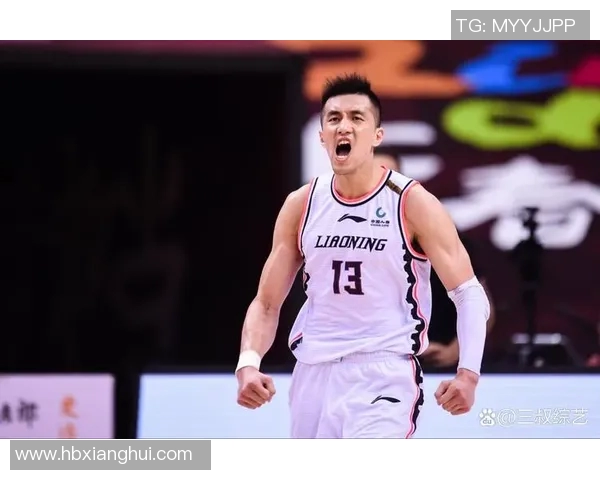 帅气篮球明星在赛场上展现超凡技艺与魅力引领潮流风尚